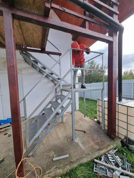Scări metalice galvanizate