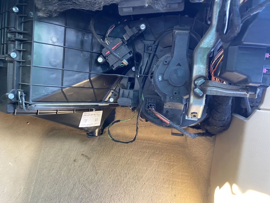 Carcasă aerotermă Porsche Cayenne 2014 volan stânga