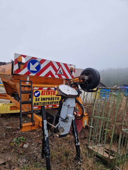 Lame de Zăpadă și sălăriță