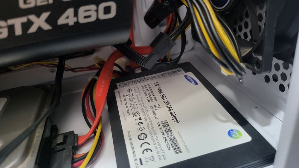 Продаётся комп привезён с корее