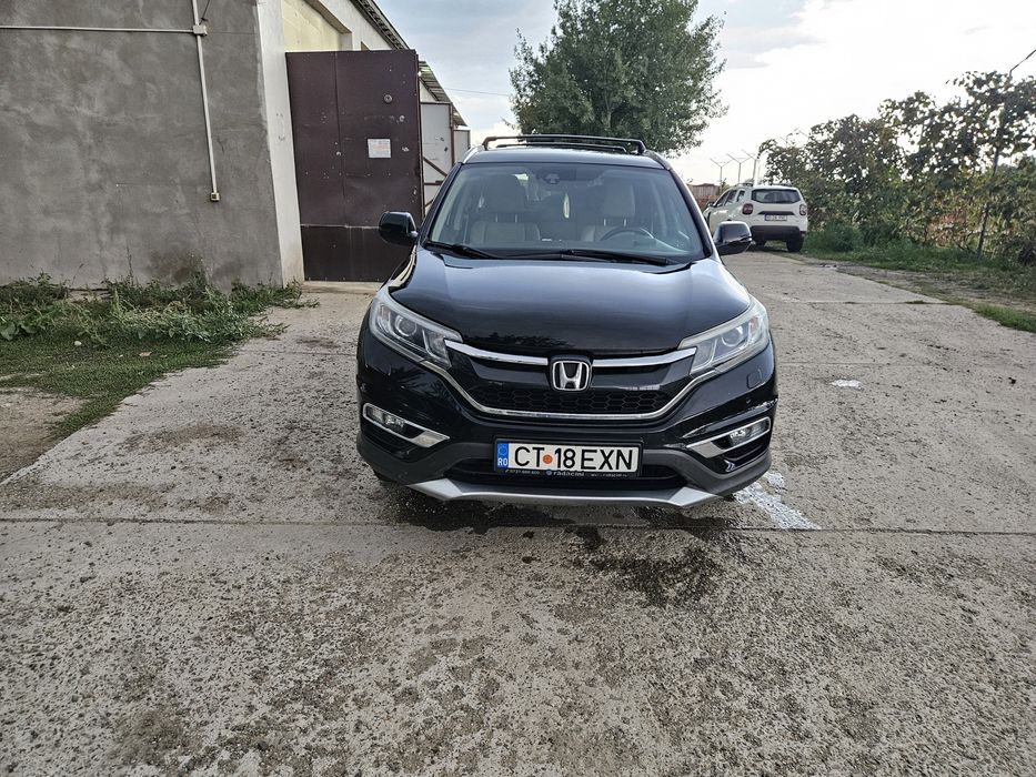 Vand Honda C-rv 2016, automata, 4x4 permanent, 298000 km.