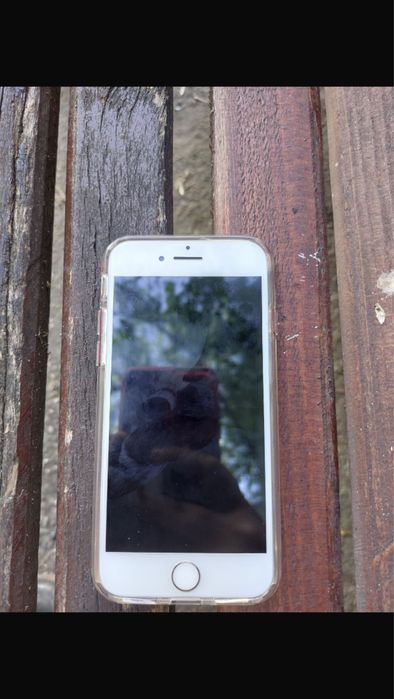 Iphone 7 Red cu 128 GB