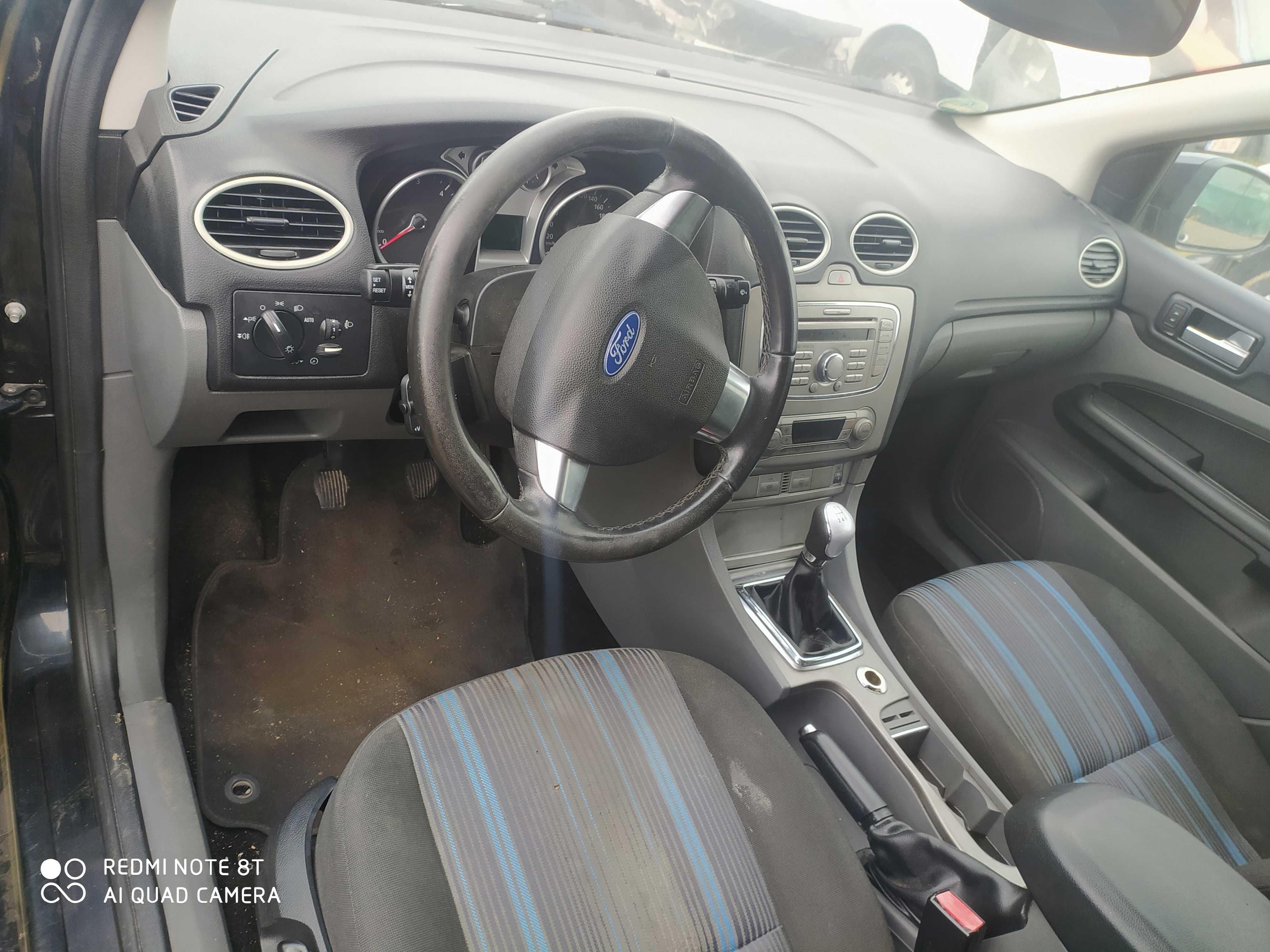 Dezmembrez Ford Focus