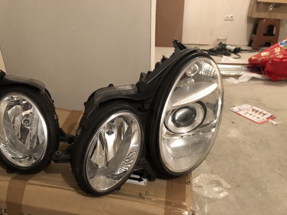 Фар завиващ ляв мерцедес w211 биксенон