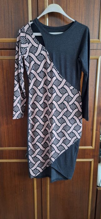 Дамски рокли и роба