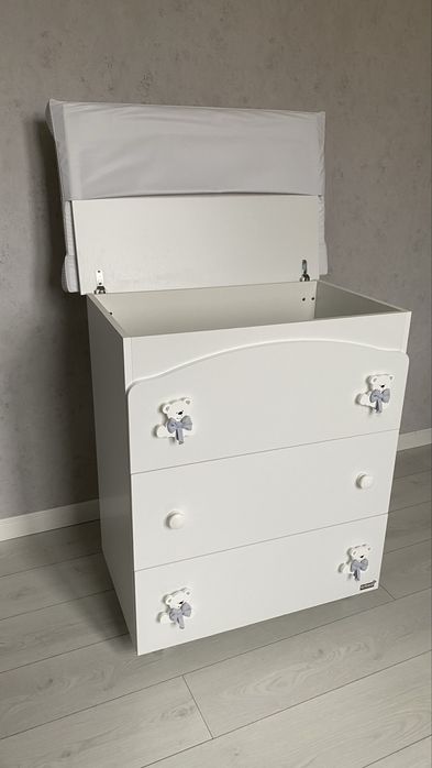 Comoda bebelusi Tato Design Vesel Italian