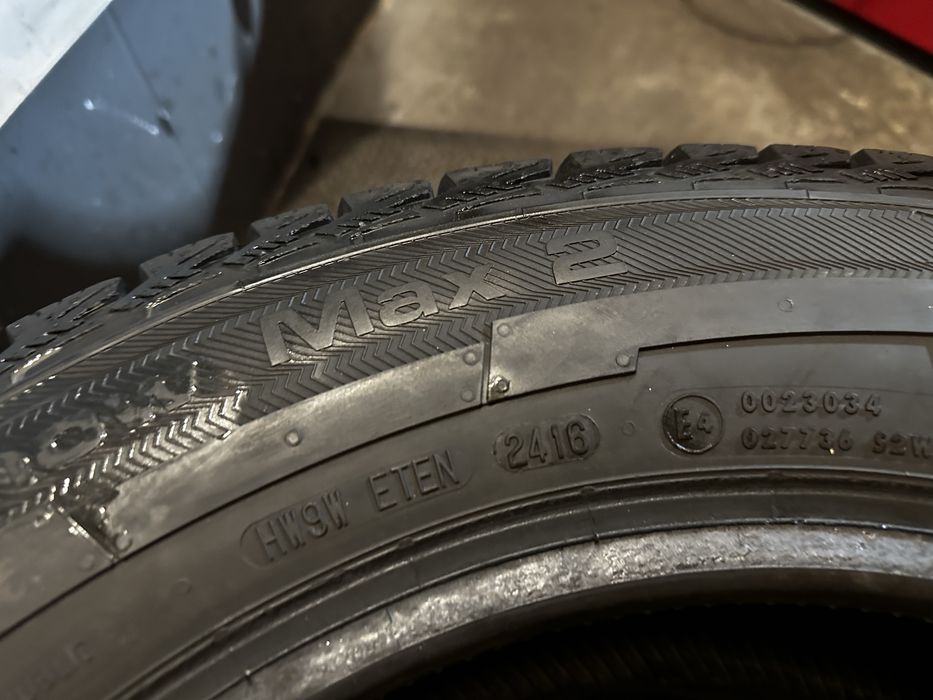 195/70 R15C 104/102 R - Uniroyal Snow Max 2 M+S Oferta
