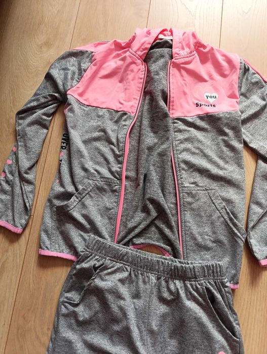 Анцуг за момиче 12г