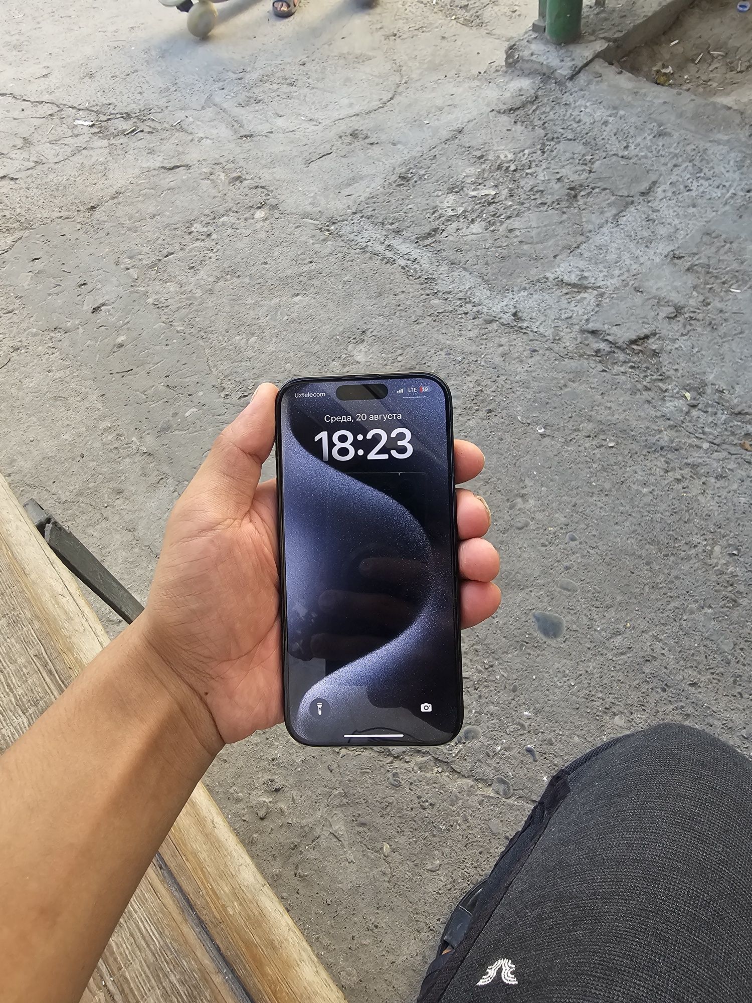 Iphone 15pro sotiladi