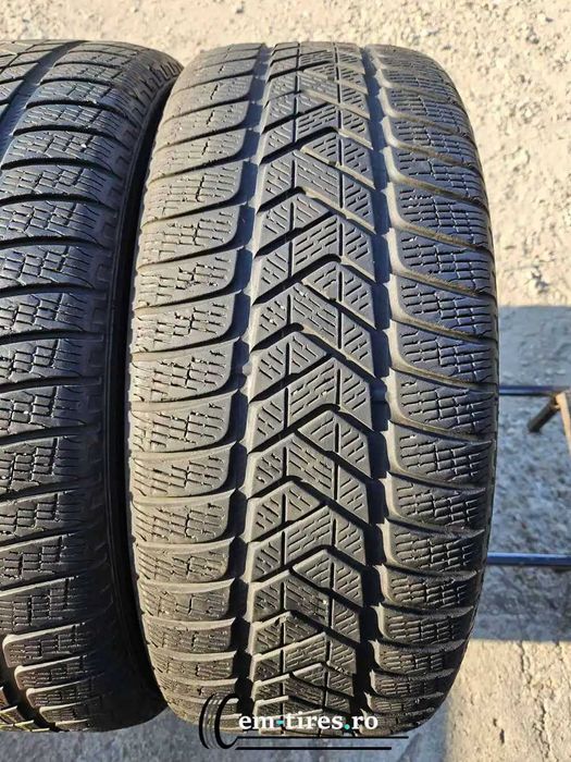 SET 4 Anvelope Iarna 235/65 R17 PIRELLI Scorpion Winter 108H