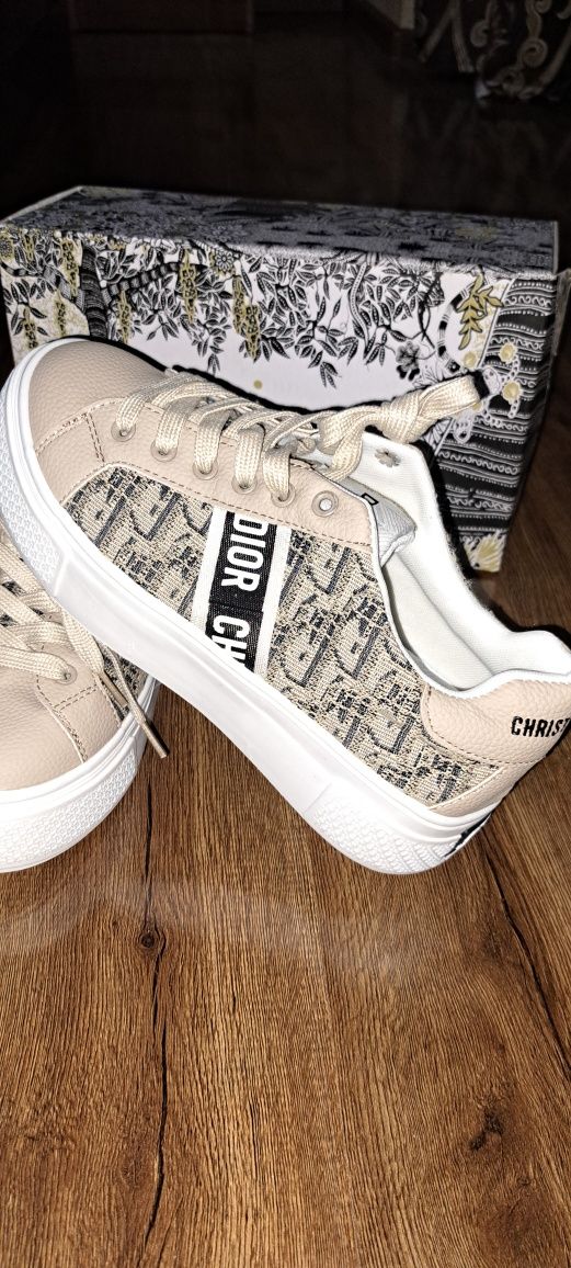 Продается красовка Dior