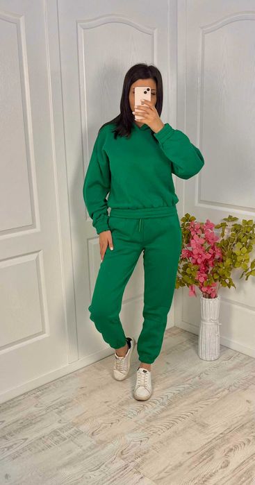 Зелен ватиран екип