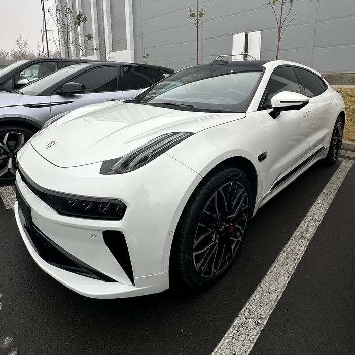 Zeekr 001 you 2025 йил