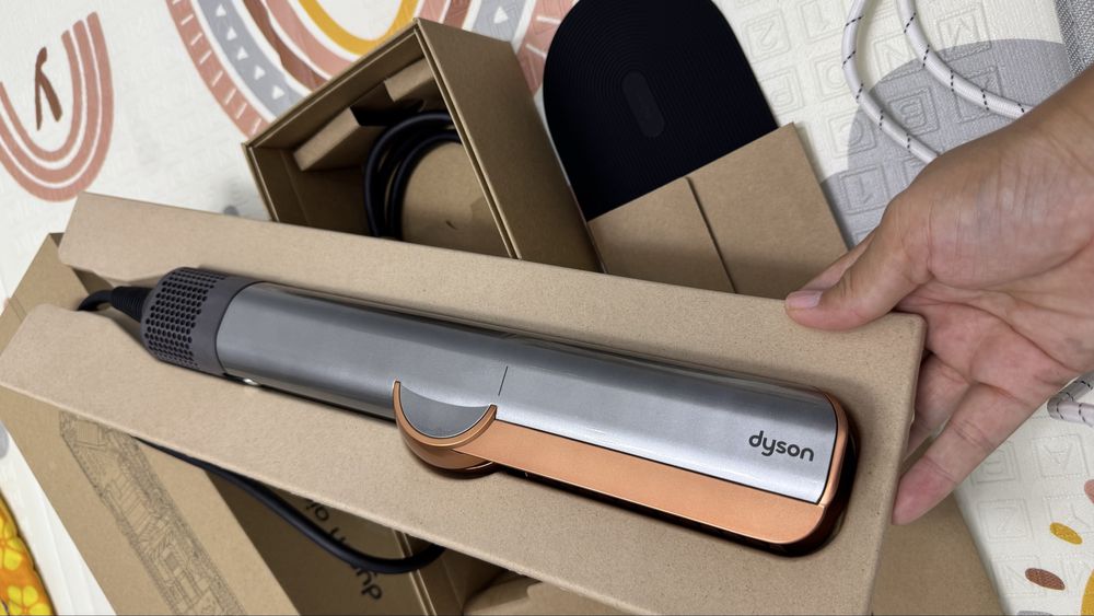 Выпрямитель Dyson Airstrait™