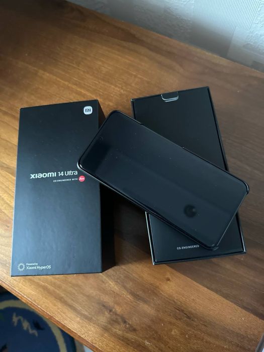 Xiaomi 14 Ultra black