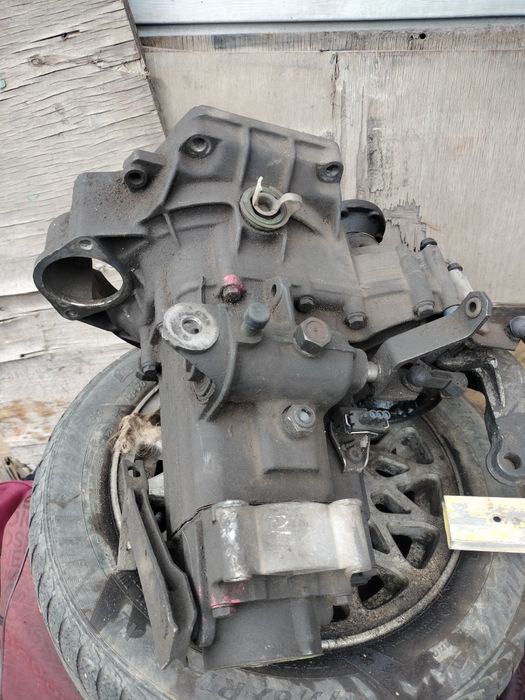 Кпп гольф 3 продам