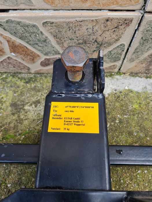 Продавам багажник за теглич за две колела