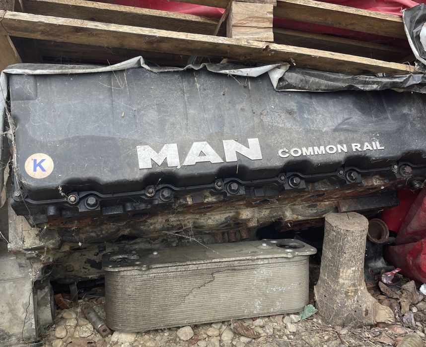 Vând Motor MAN 440