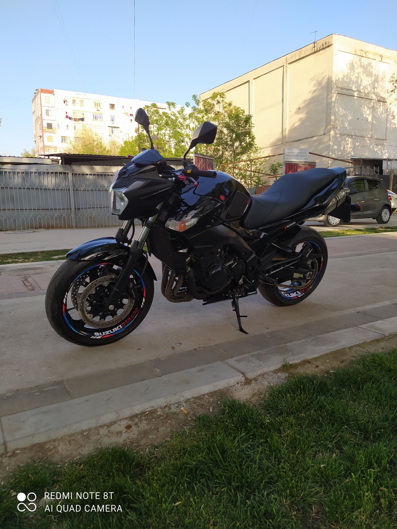 Продам SUZUKIi GSR-600