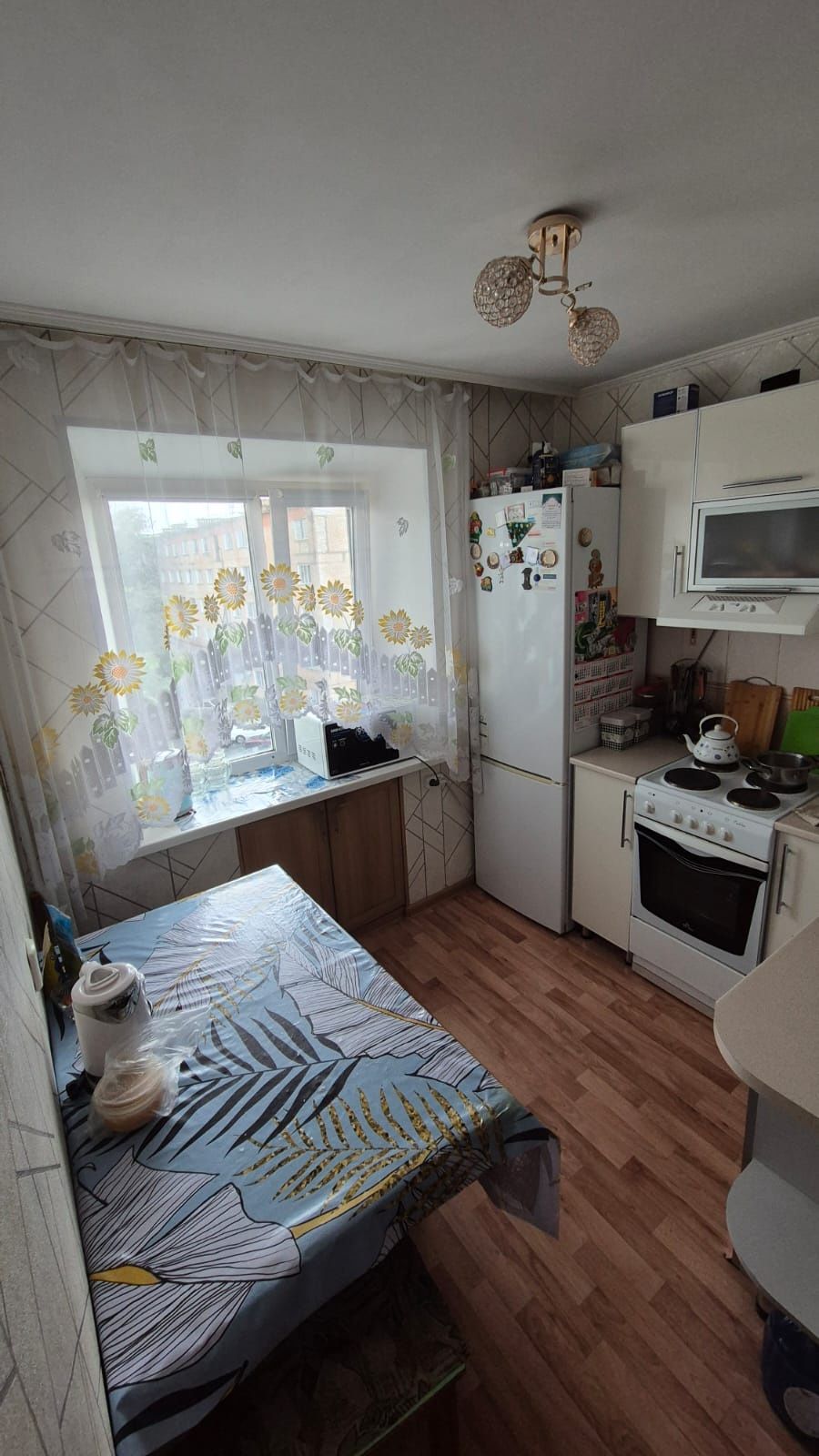Продам 3 комн.кв Лермонтова 59 Общ.пл 63 кухня 6.2