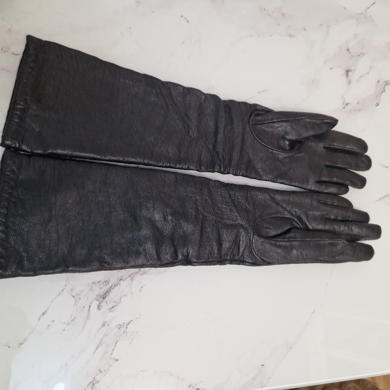 Женские длинные кожаные перчатки