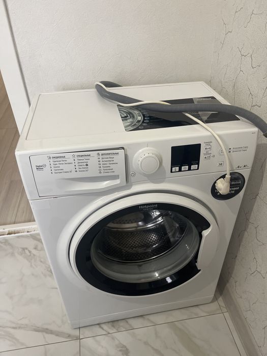 Стиральная машина Hotpoint