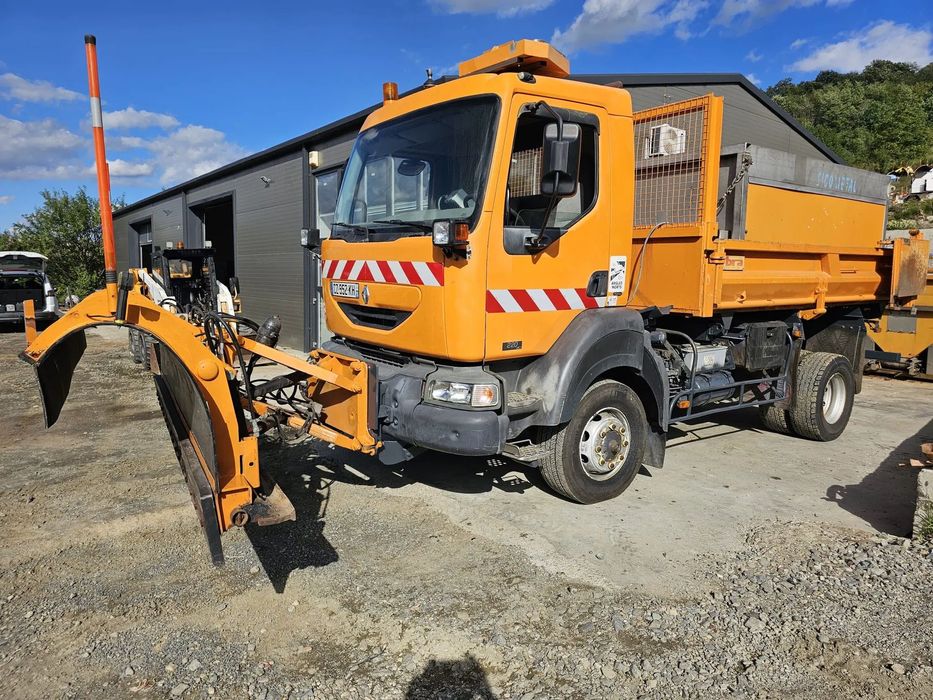 Renault Midlum Renault Midlum 220CP 2005 4x4