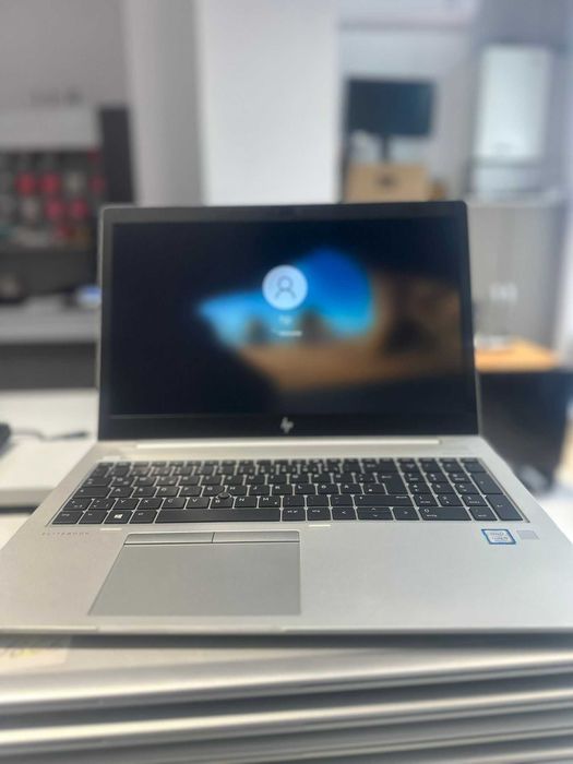 HP EliteBook 850 G5 i5-8250u-8Gb ram-256Gb Ssd