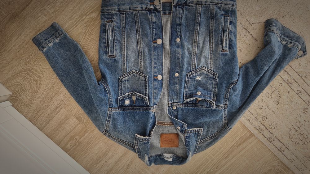Geaca de blugi Zara - marime 116 cm.