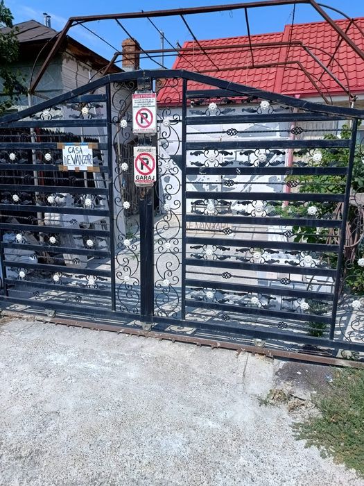 Casa de Vânzare ( 2 corpuri ), Str.Oltului, Nr.77, Buzau