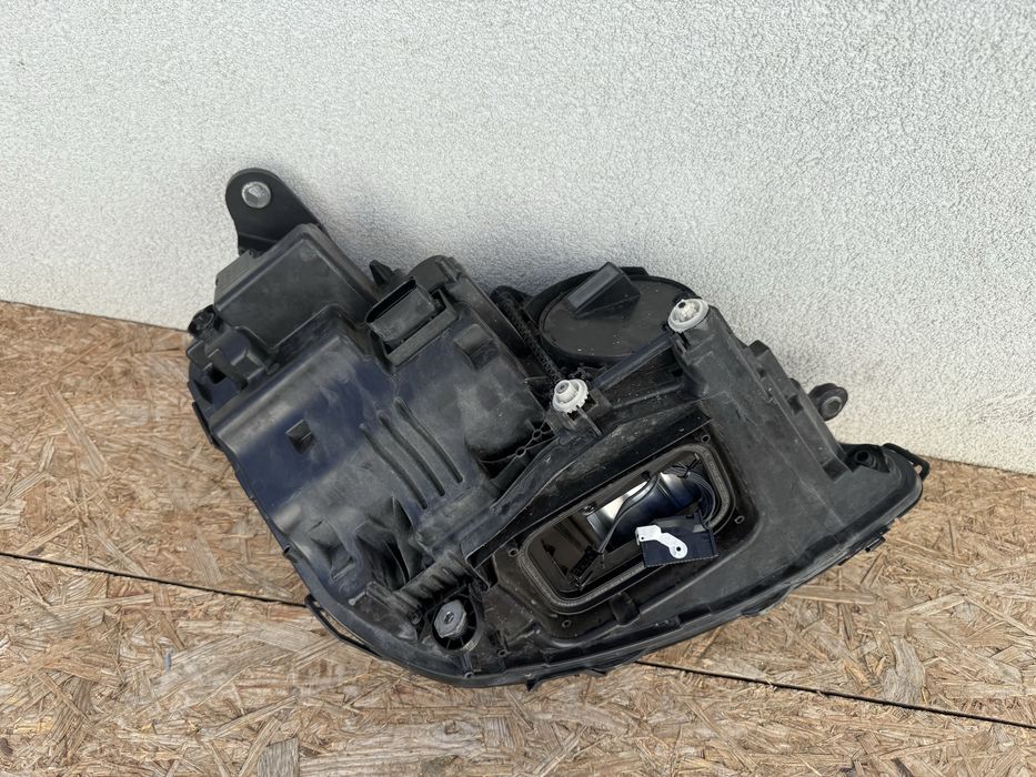 Far stanga Mercedes E Class W213 LED Facelift 2020+ Original Europa