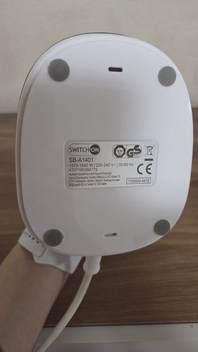 Уред за гладене с пара