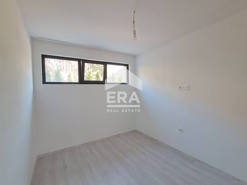 Продава се Тристаен апартамент в Варна, Бриз - 99 кв.м за 1506 €/кв.м - Снимка #8