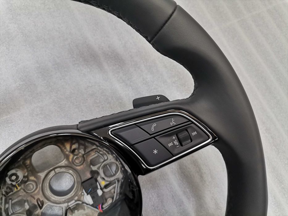 Нов Оригинален Черен Кожен Волан AUDI A1 GB A3 S3 8Y 82A419091AA