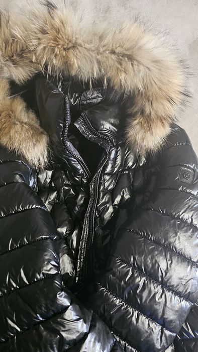 Продавам дамско, топло и красиво яке