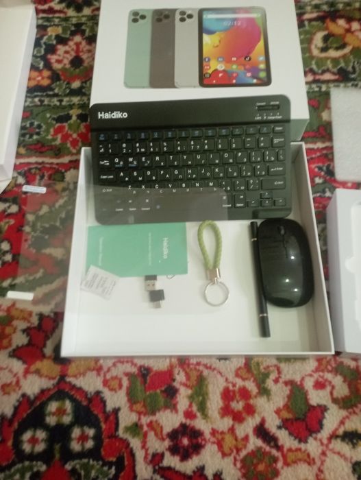 Планшет новый 8/512