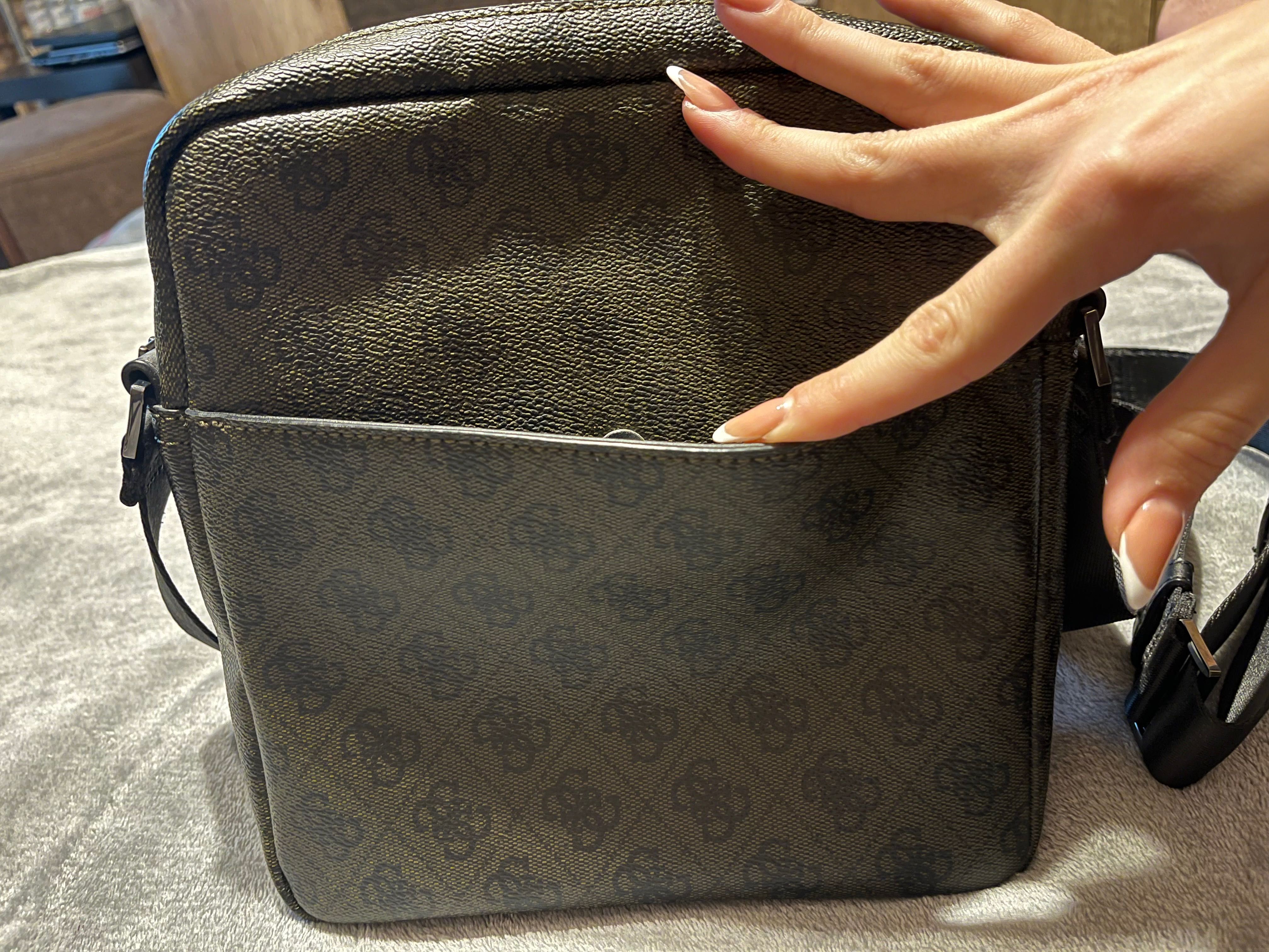 Мъжка чанта GUESS