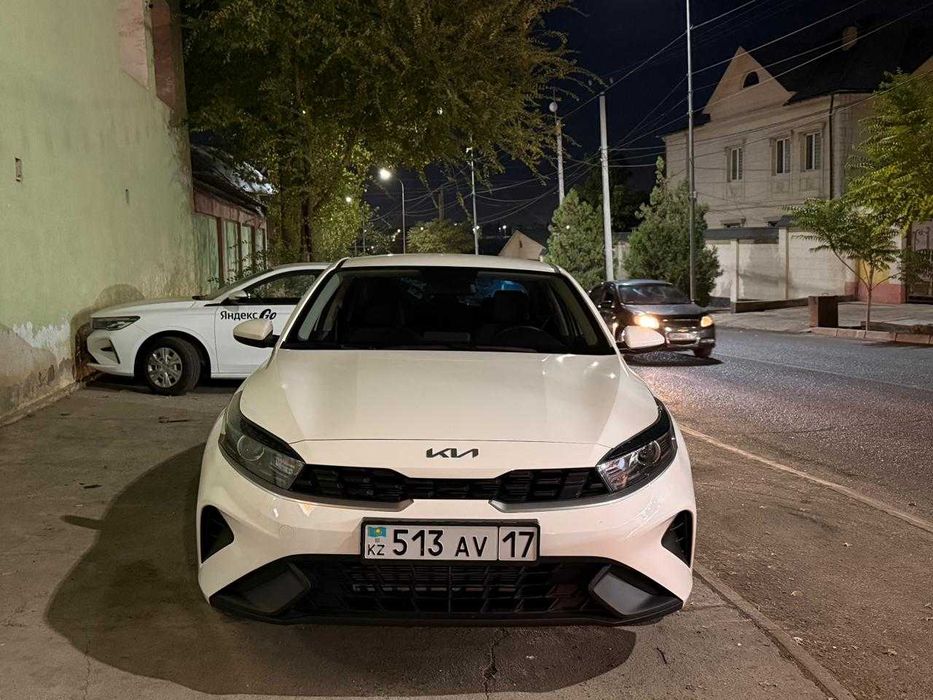 Аренда Kia Cerato 2025, АКПП, климат