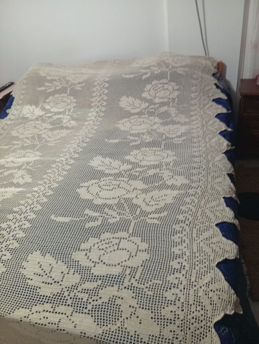 Vind cuvertura croșetată