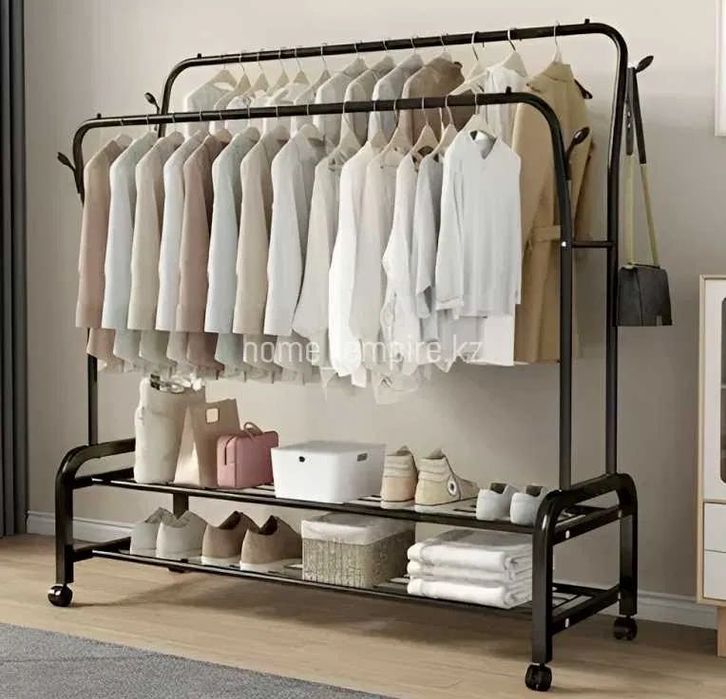 Напольная вешалка для одежды