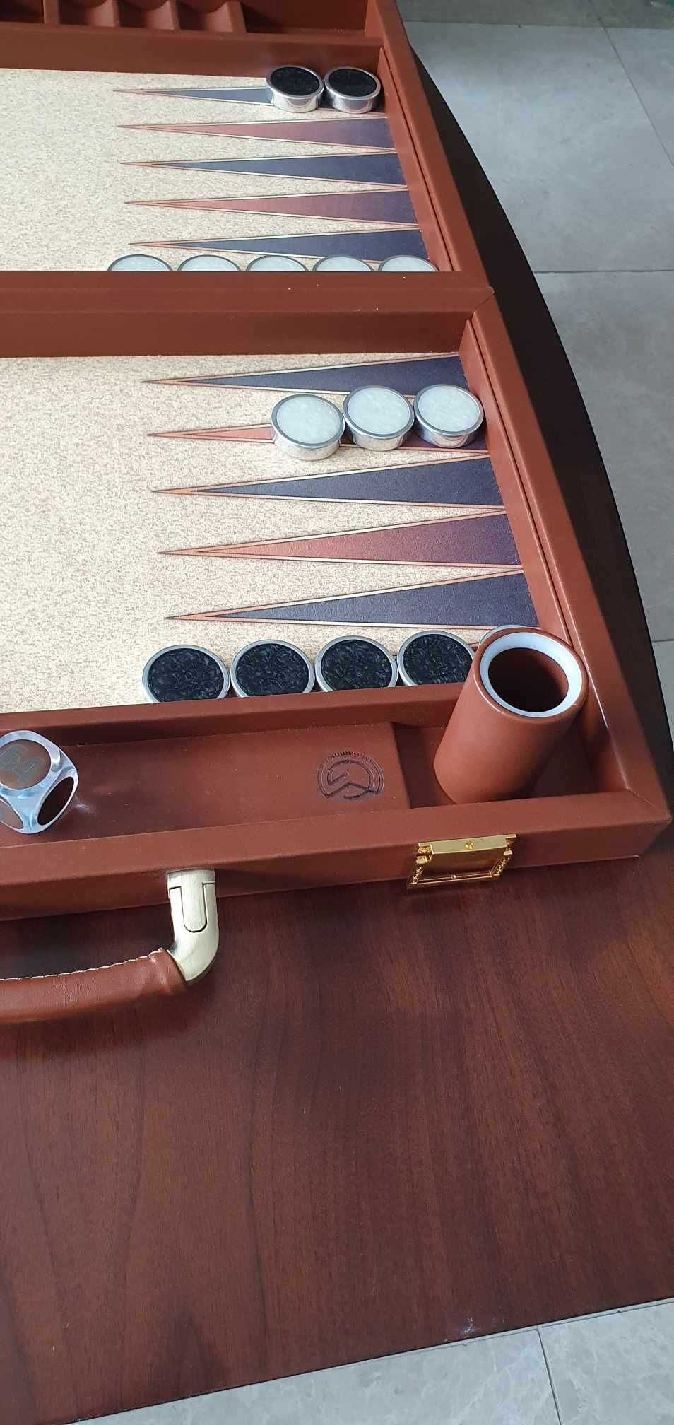 Луксозна Табла, Backgammon Board