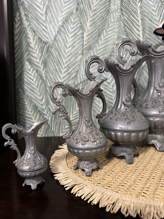 Set Vaze Peltrato cu picior, formată din 4 piese,PRET FIX