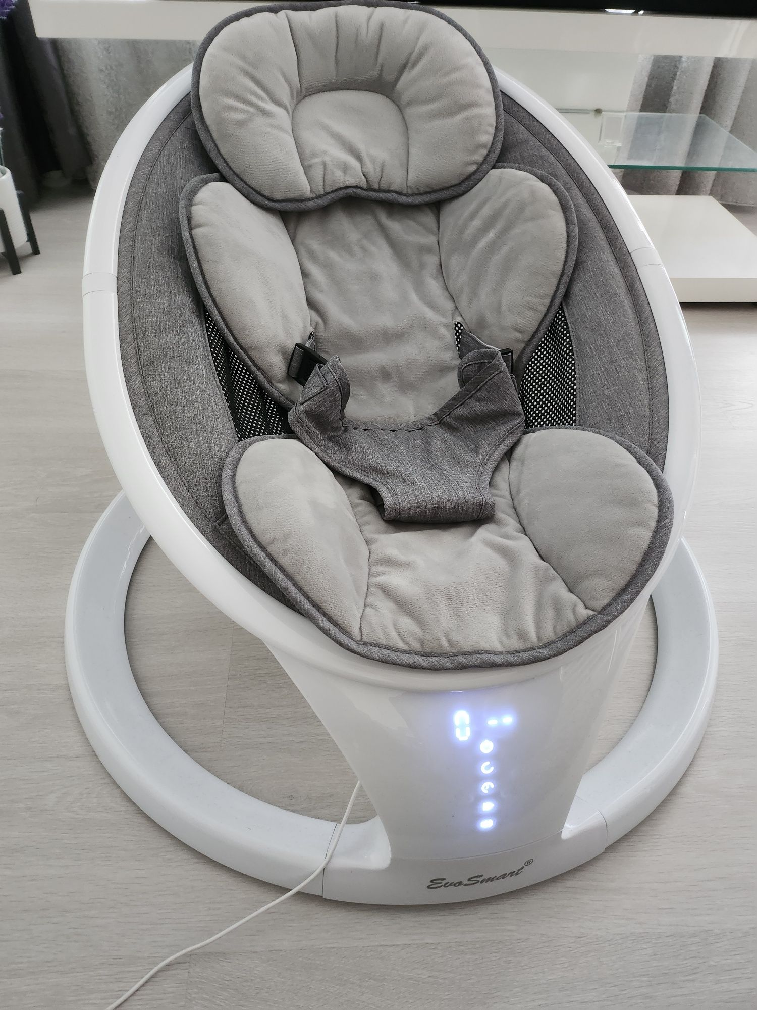 Leagan/ balansoar  electric bebelusi cu telecomanda