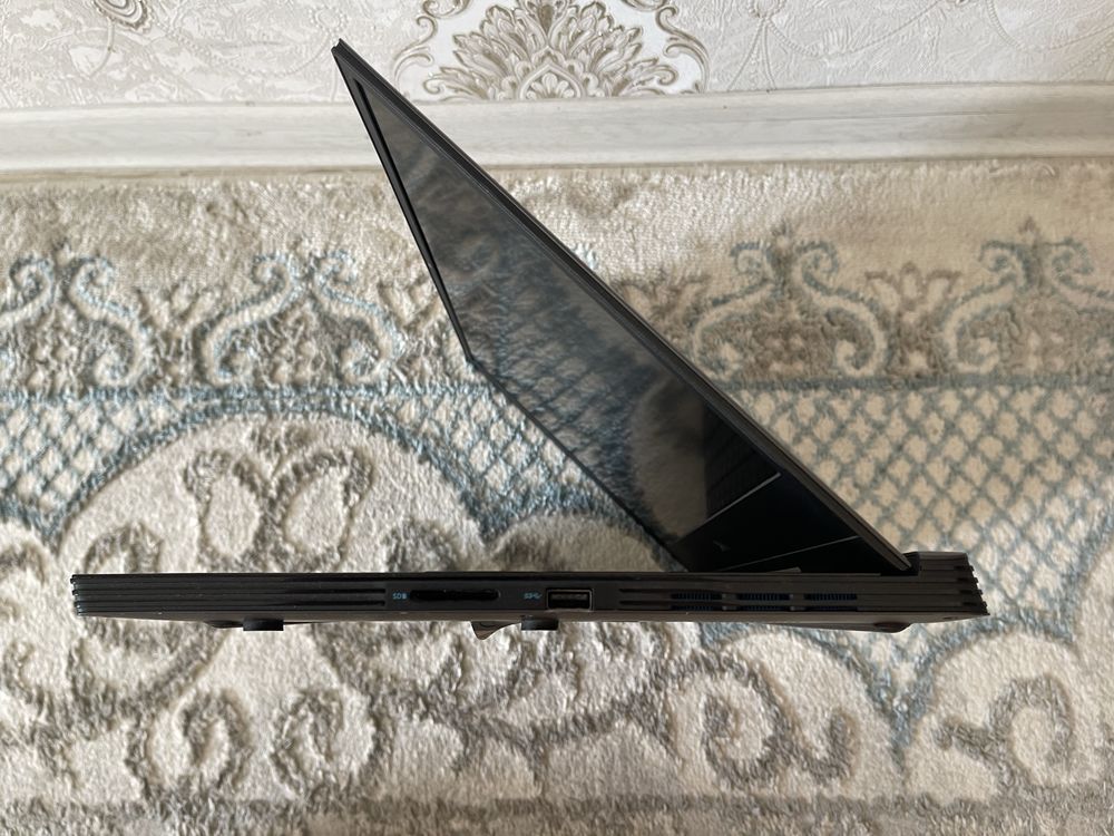 Продам ноутбук Dell G7 15 модель 7790 Core i7-9750H