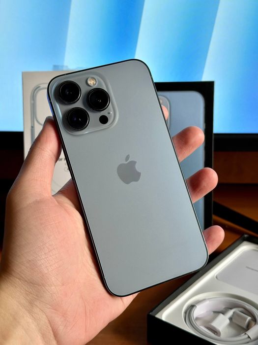 Продам айфон/iphone 13 про