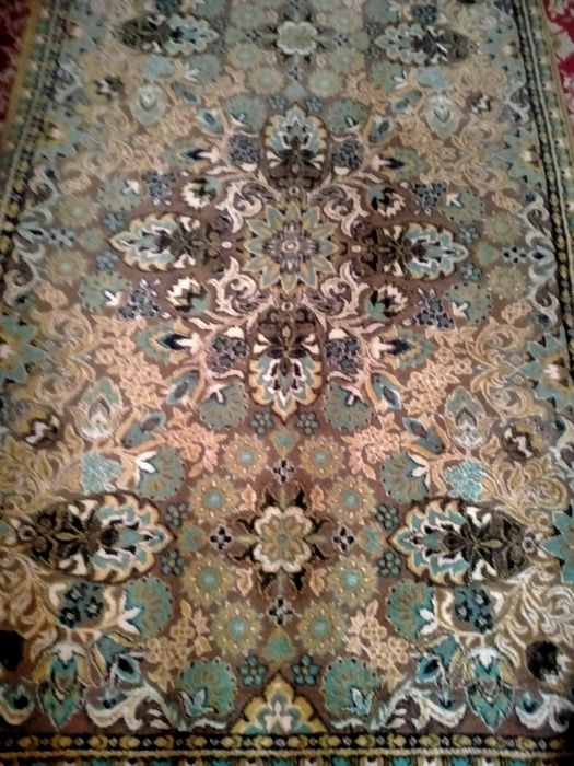 Срочно Продам шерстяной ковёр