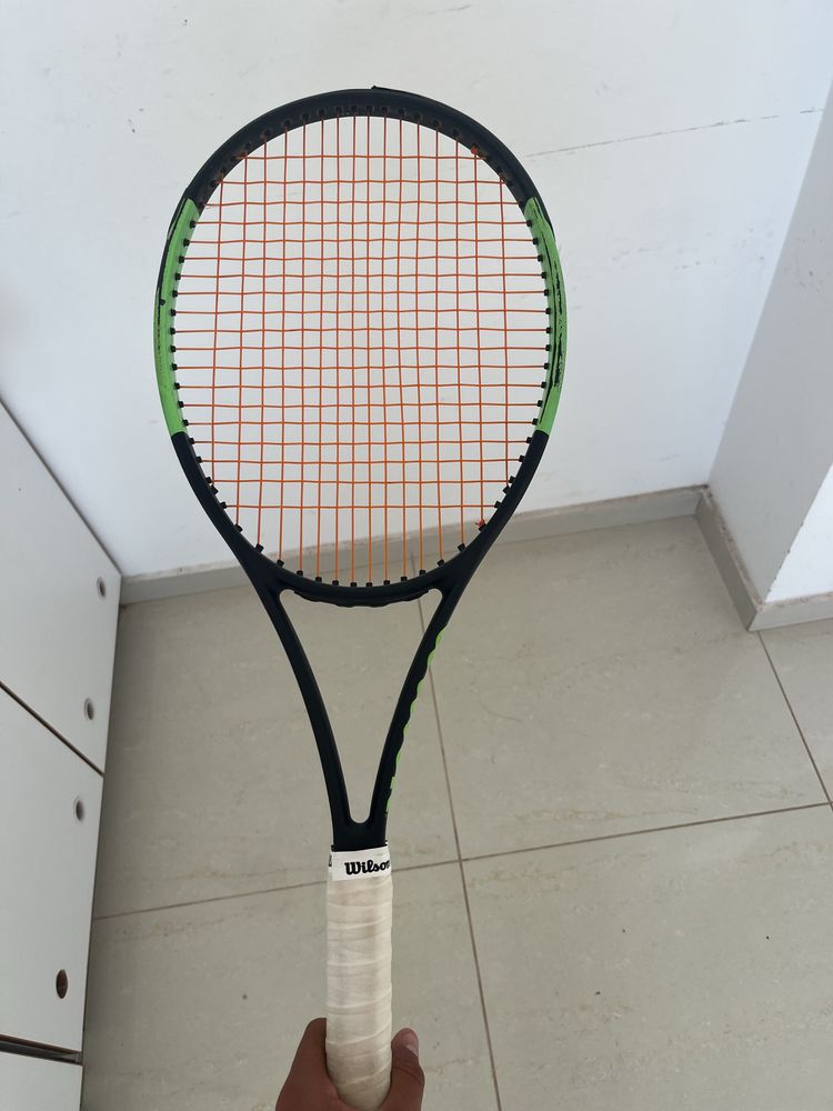 Wilson Blade тенис ракета