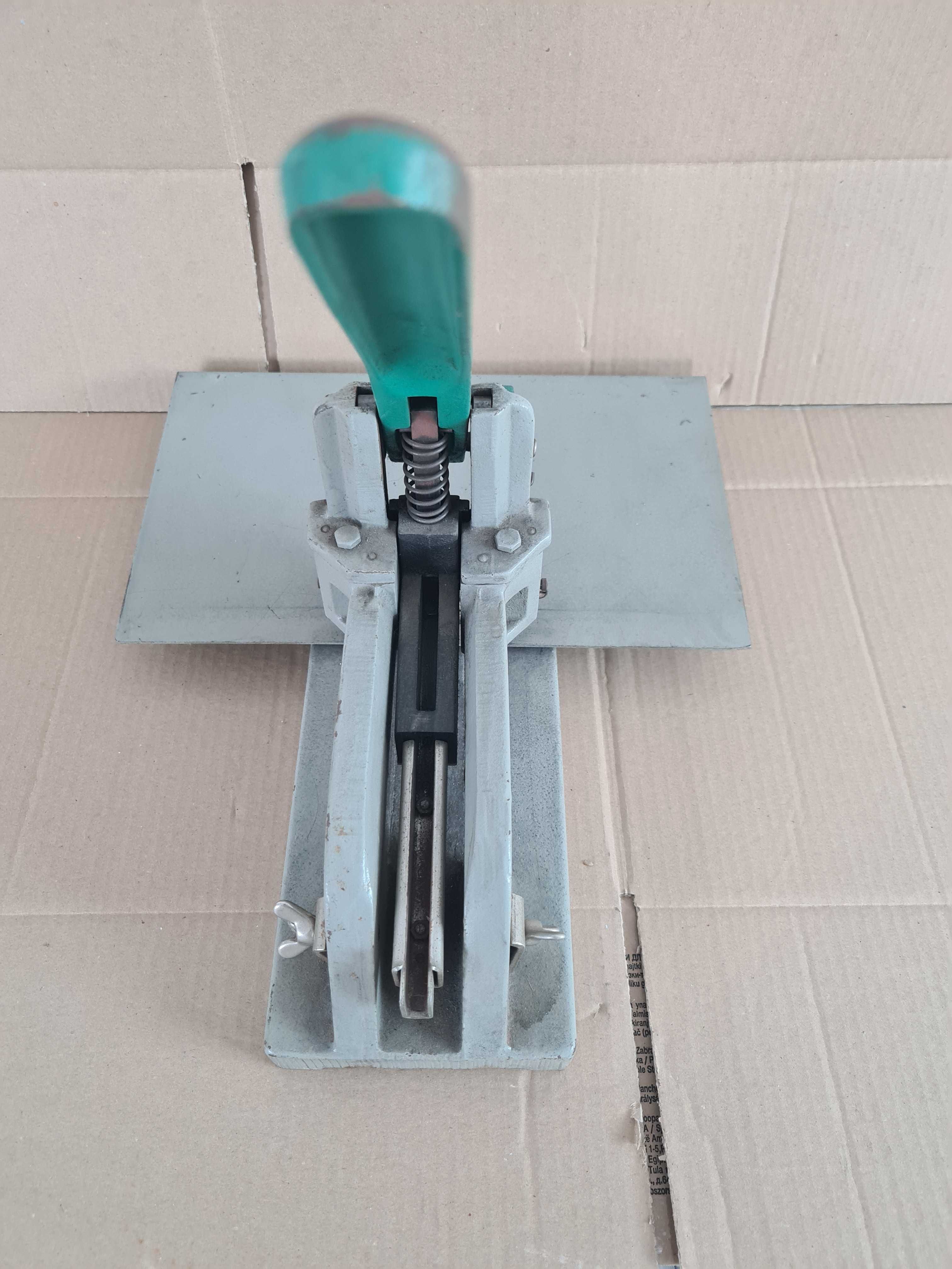 Aparat de capsat Enak 50/200