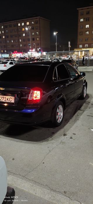 Srochno jentra sotiladi 14500$ probeg 27000 kraska toza 100%