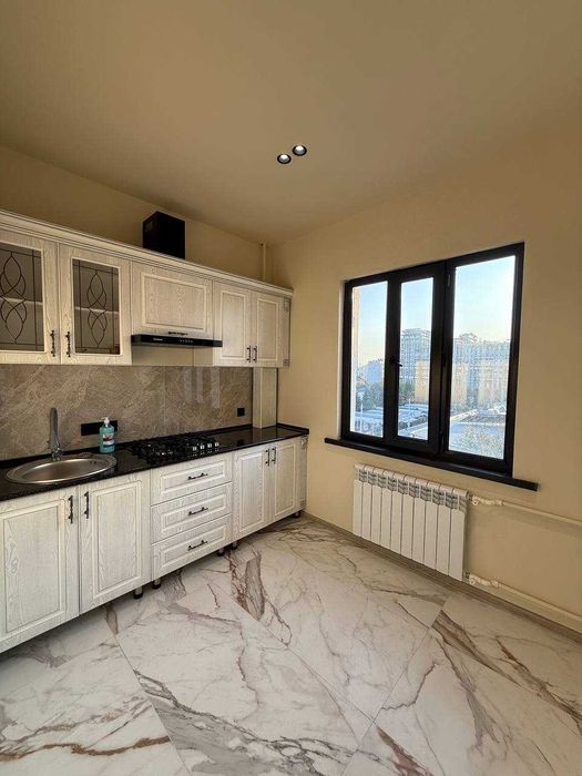 Продажа уникальной квартиры напротив Госпитального рынка: